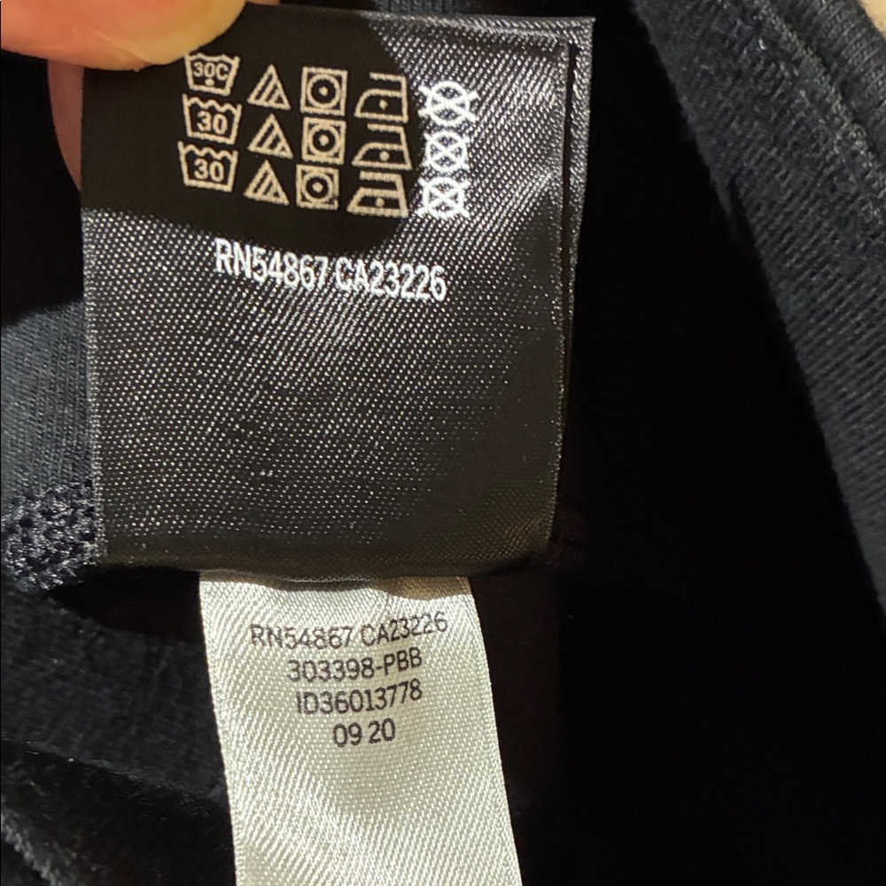 Victoria Secret PINK Classic Black Leggings - Picture 7 of 7